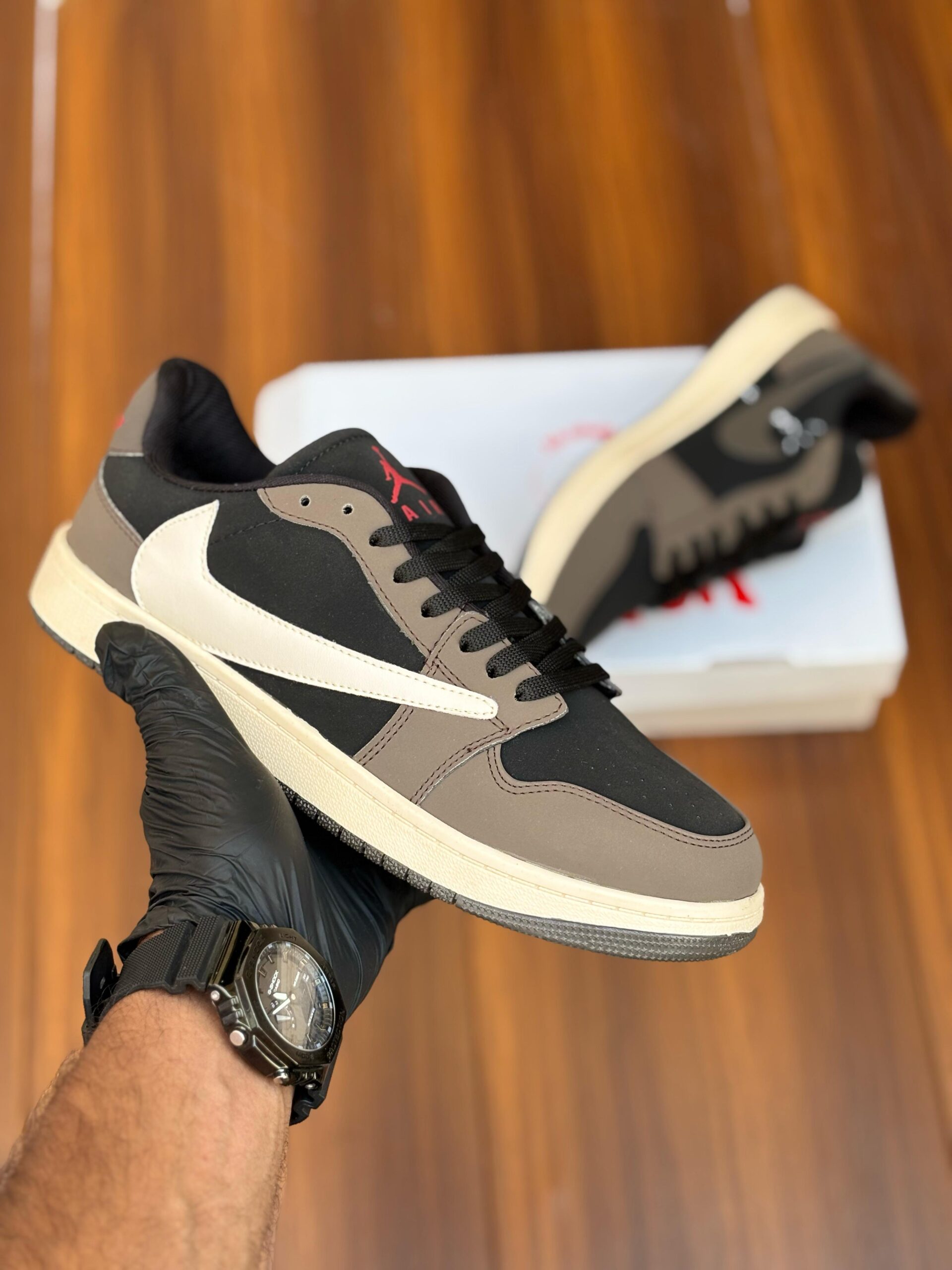 IMPORTED SHOES SNEAKERS BRANDED (BE)