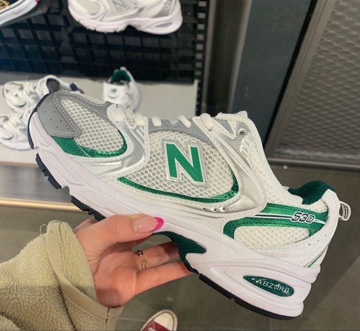 NEW BALANCE 530 GREEN PREMIUM COMFORTABLE SHOES (SK 1900)