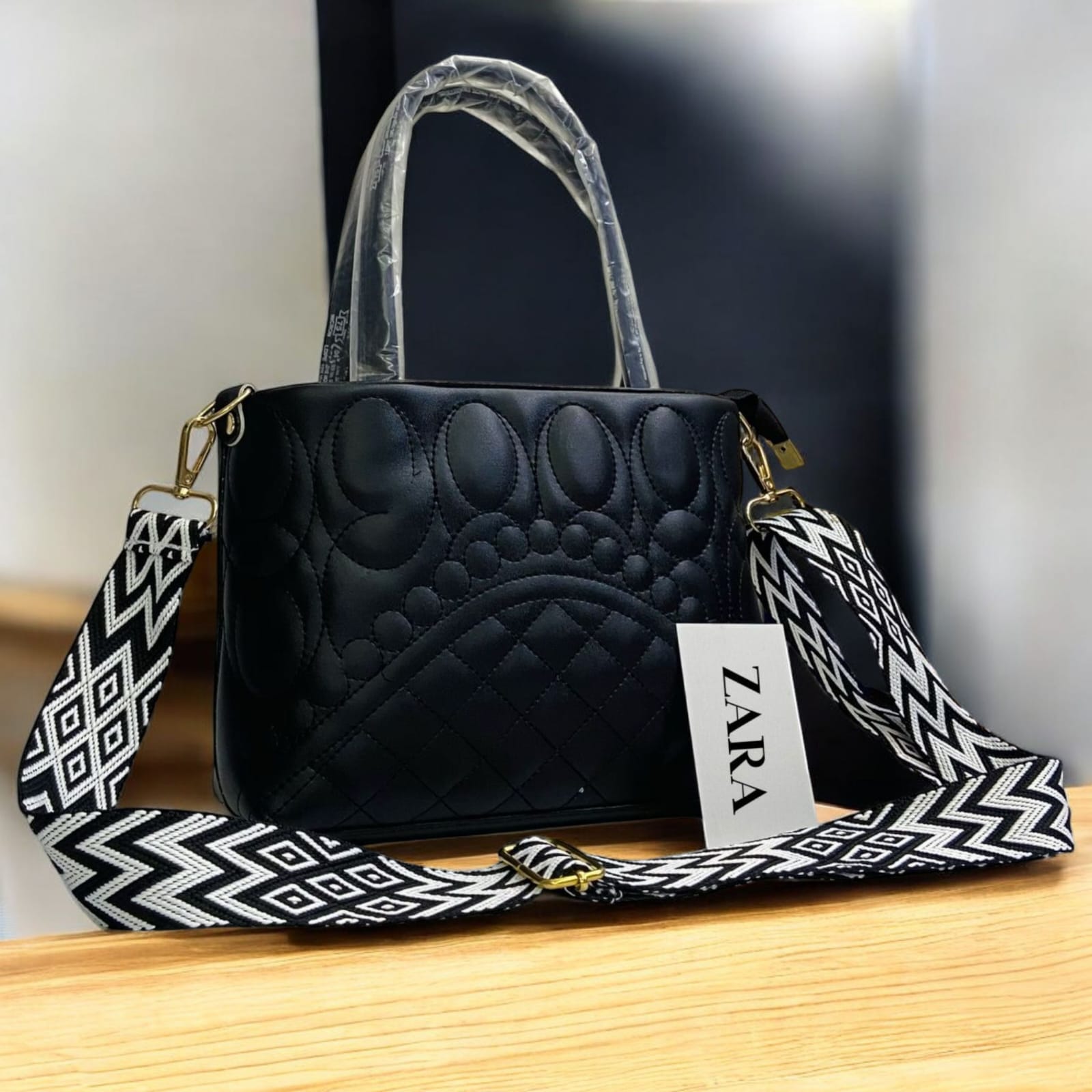 IMPORTED WOMENS PURE LEATHER HIGH QUALITY HANDBAGS FOR ALL STYLES