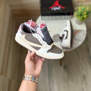 NIKE AIR JORDANS RETRO TRAVIS SCOTT MOCHA REVERSE SHOES FOR MENS AND WOMENS (SK 1900)