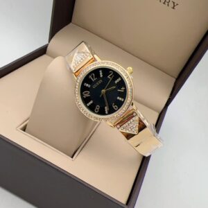 GUESS STAINLESS STEEL PLAIN NO DESIGNED WOMENS PREMIUM WATCH