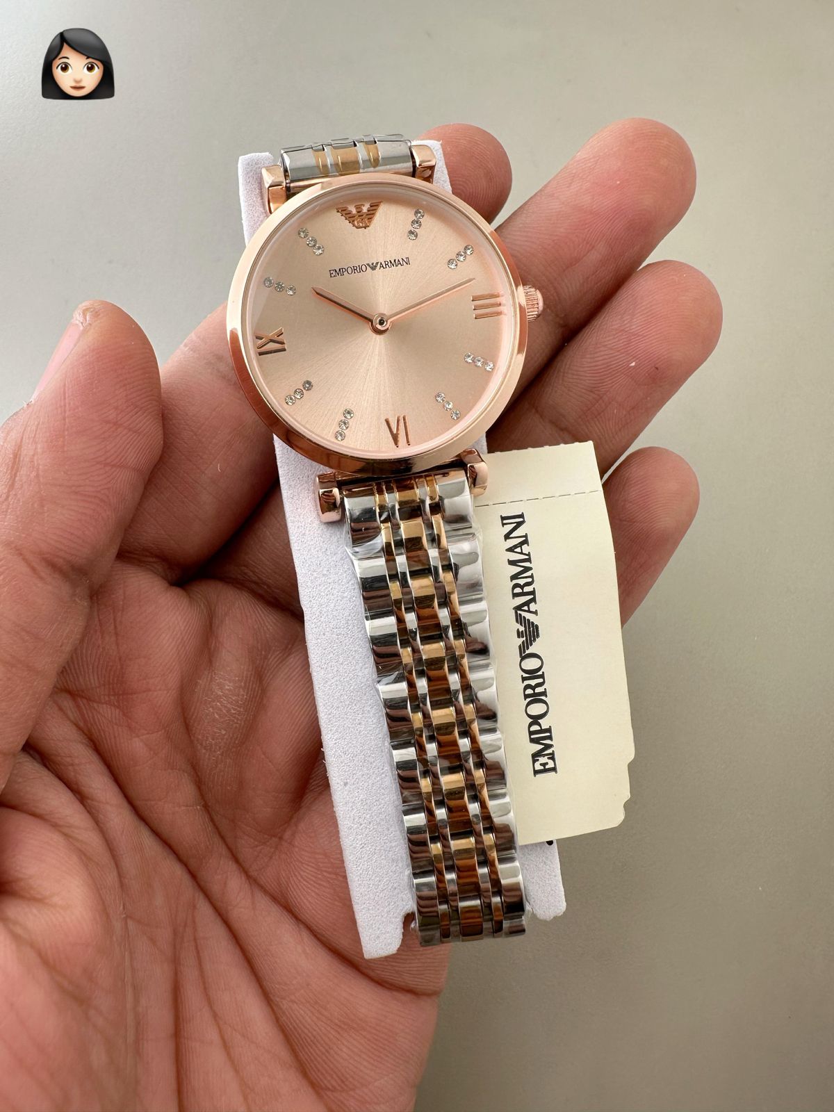 EMPORIO ARMANI WOMENS PREMIUM WEIGHT LESS WATCH FOR ALL TIME USE STAINLESS STEEL