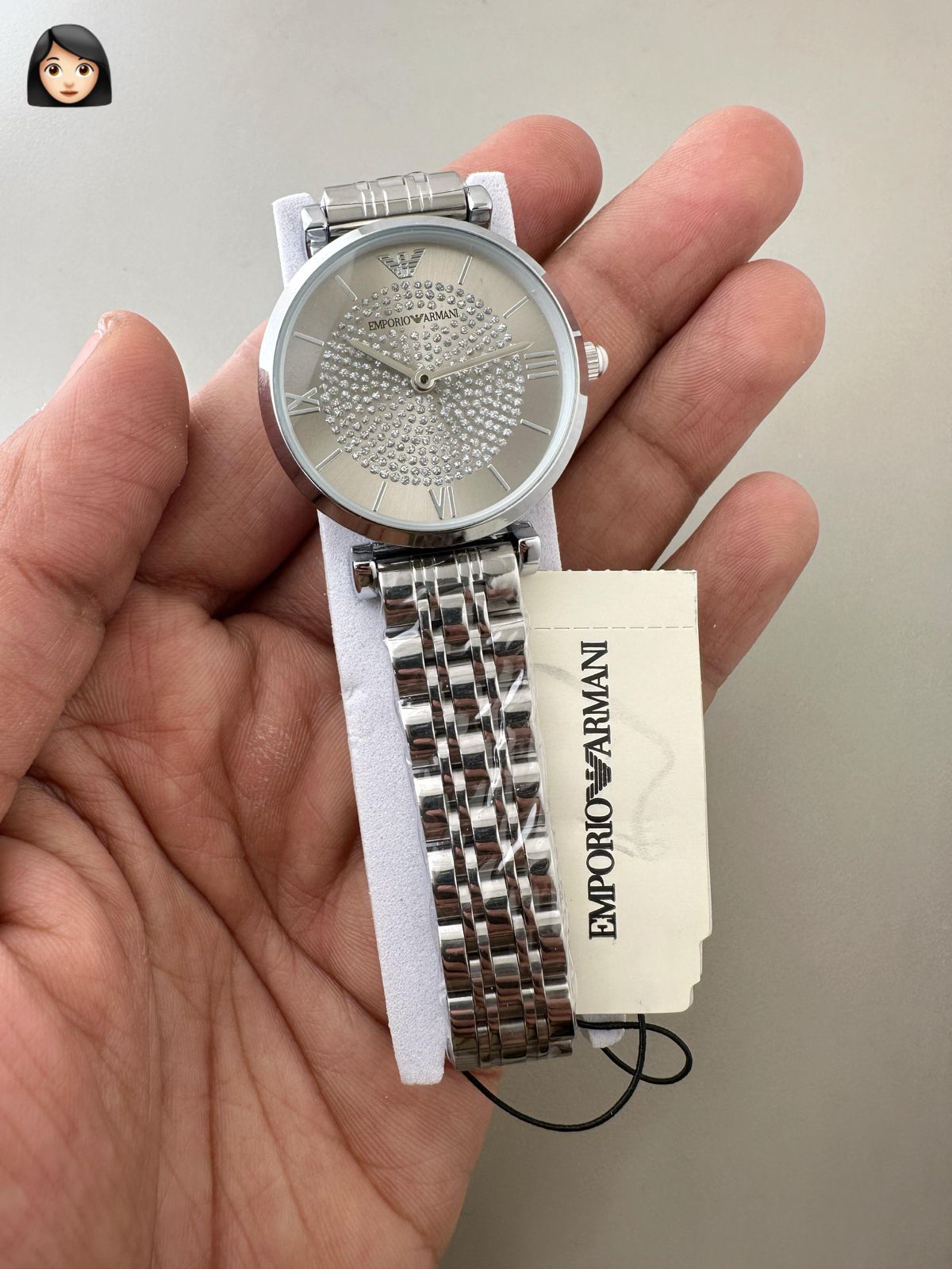 EMPORIO ARMANI WOMENS PREMIUM WEIGHT LESS WATCH FOR ALL TIME USE STAINLESS STEEL