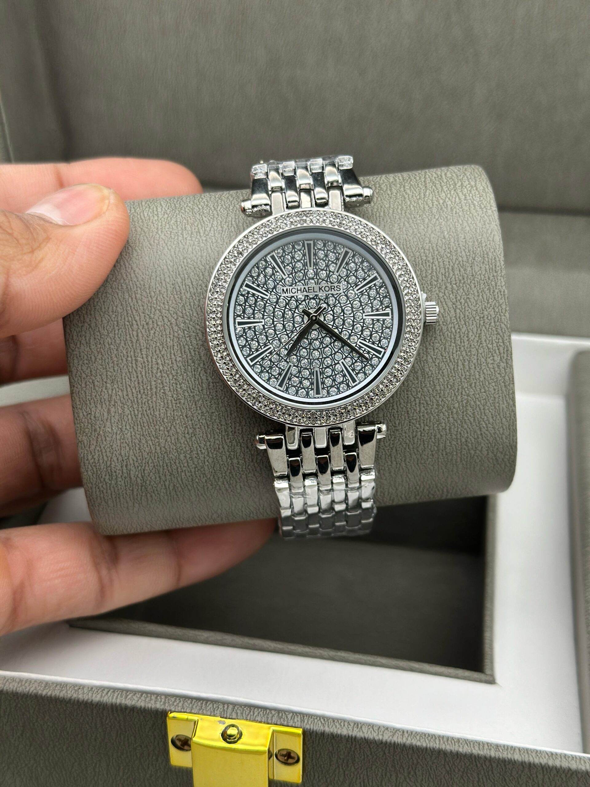 MICHEL KORS WOMENS PREMIUM WATCH STAINLESS STEEL LESS WEIGHT