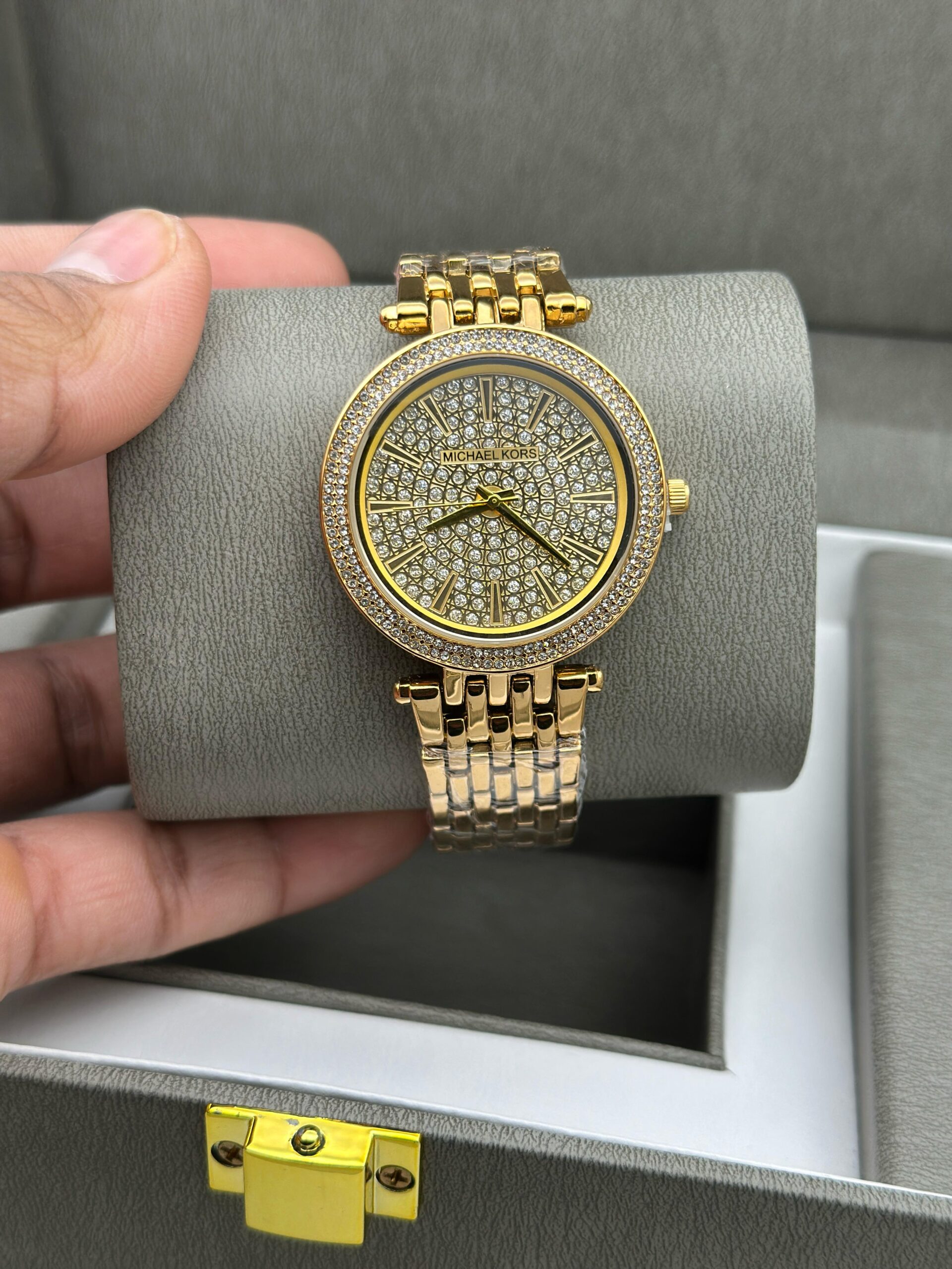 MICHEL KORS WOMENS PREMIUM WATCH STAINLESS STEEL LESS WEIGHT