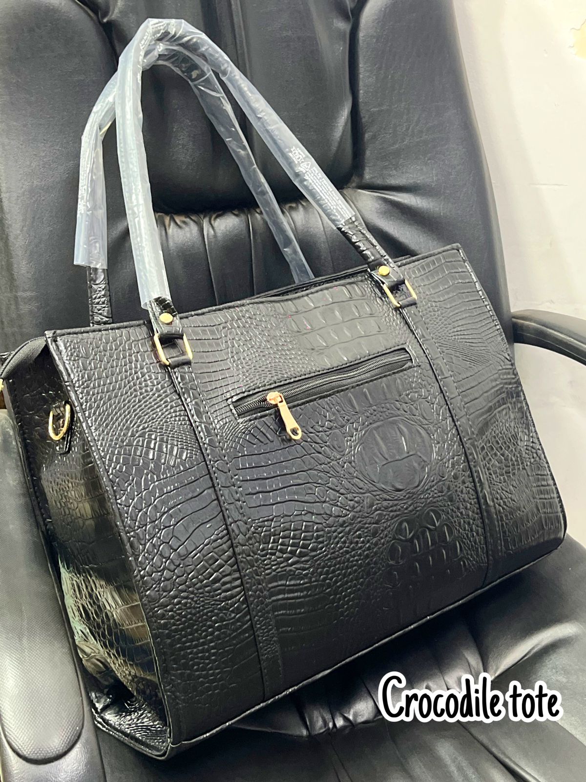 IMPORTED WOMENS PURE LEATHER HIGH QUALITY HANDBAGS FOR ALL STYLES