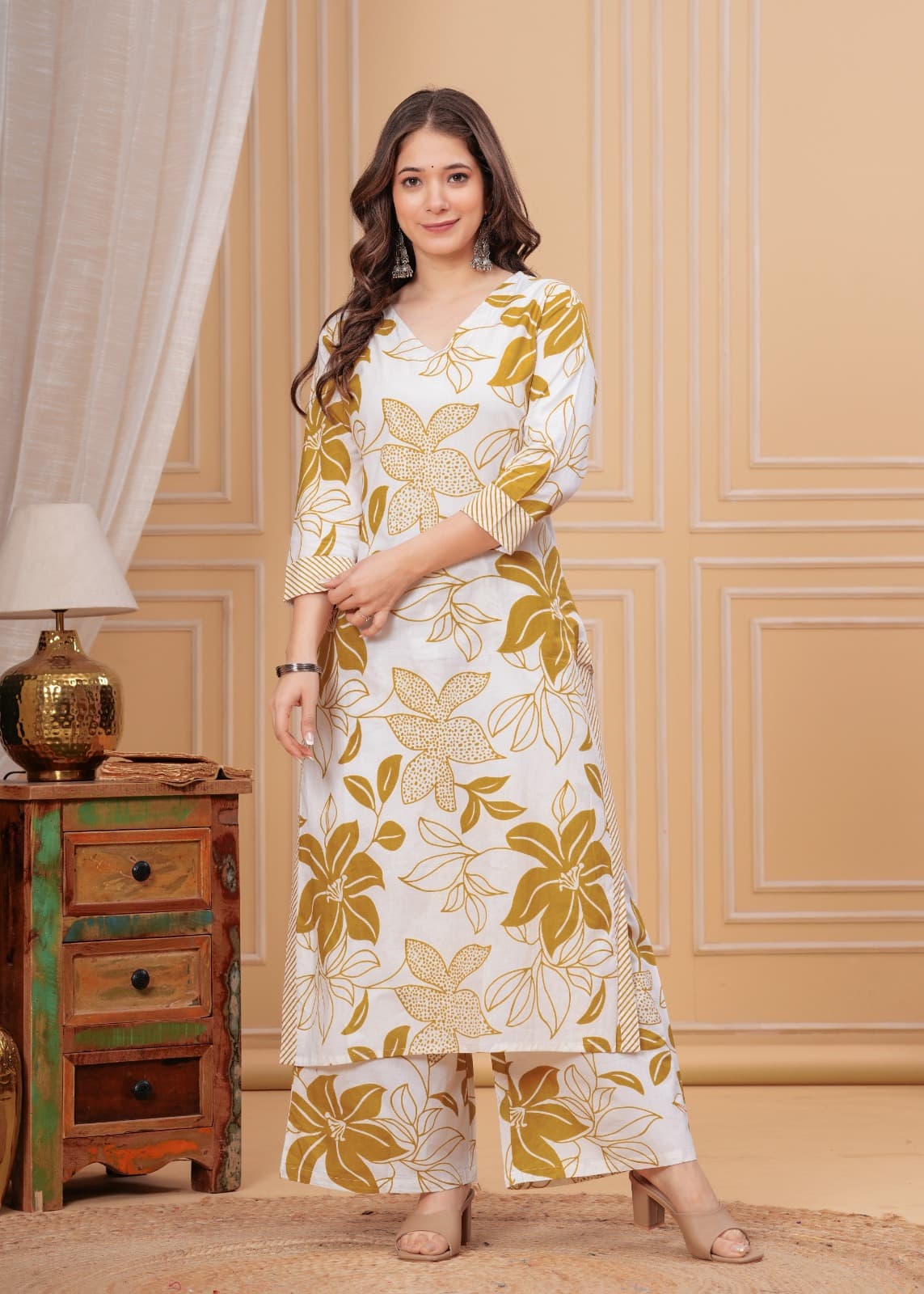 ROYAL WOMENS PREMIUM TOPS KURTIS 3 PIECE SETS