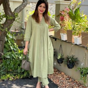 ROYAL WOMENS PREMIUM TOPS KURTIS 3 PIECE SETS