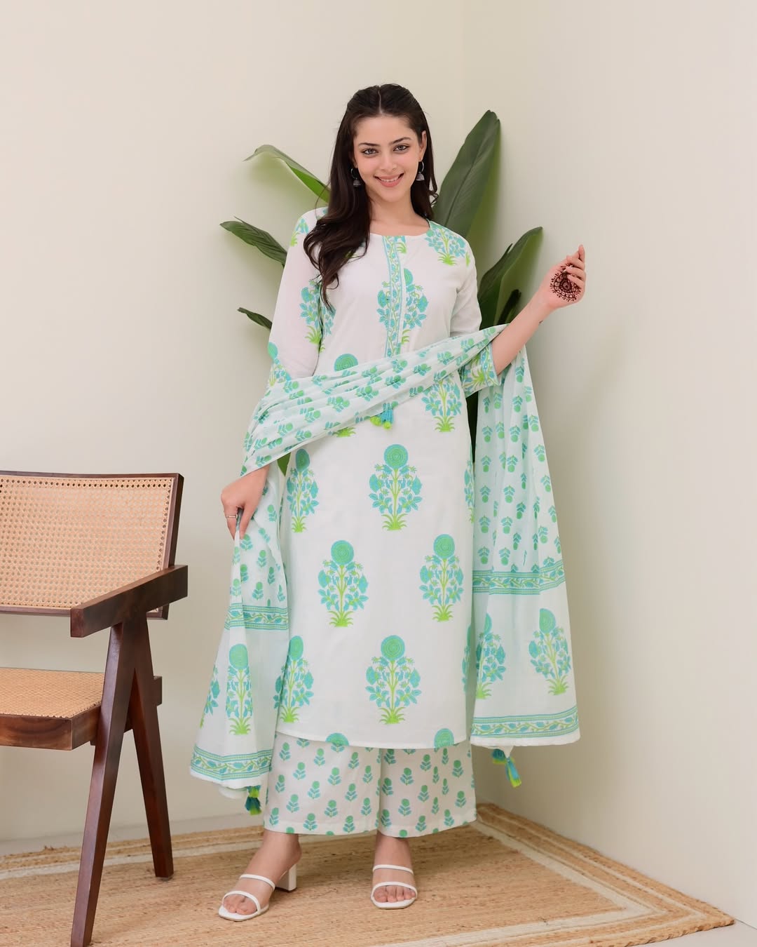 ROYAL WOMENS PREMIUM TOPS KURTIS 3 PIECE SETS