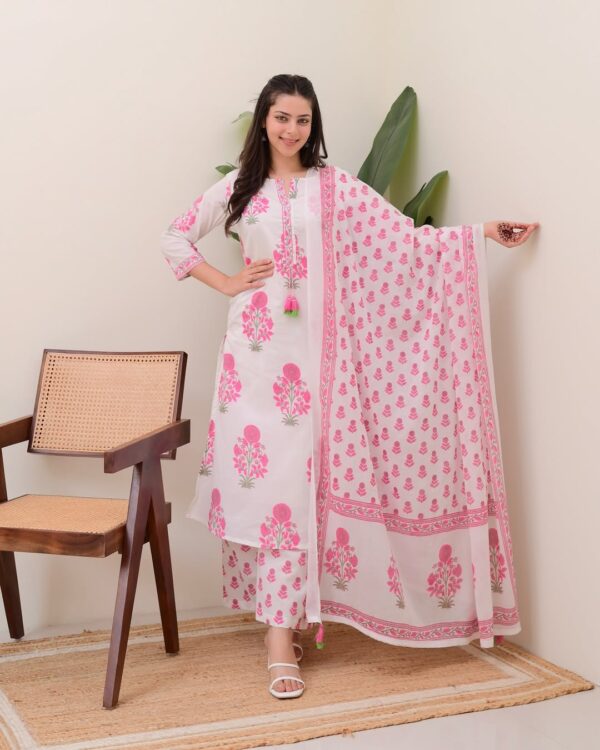 ROYAL WOMENS PREMIUM TOPS KURTIS 3 PIECE SETS