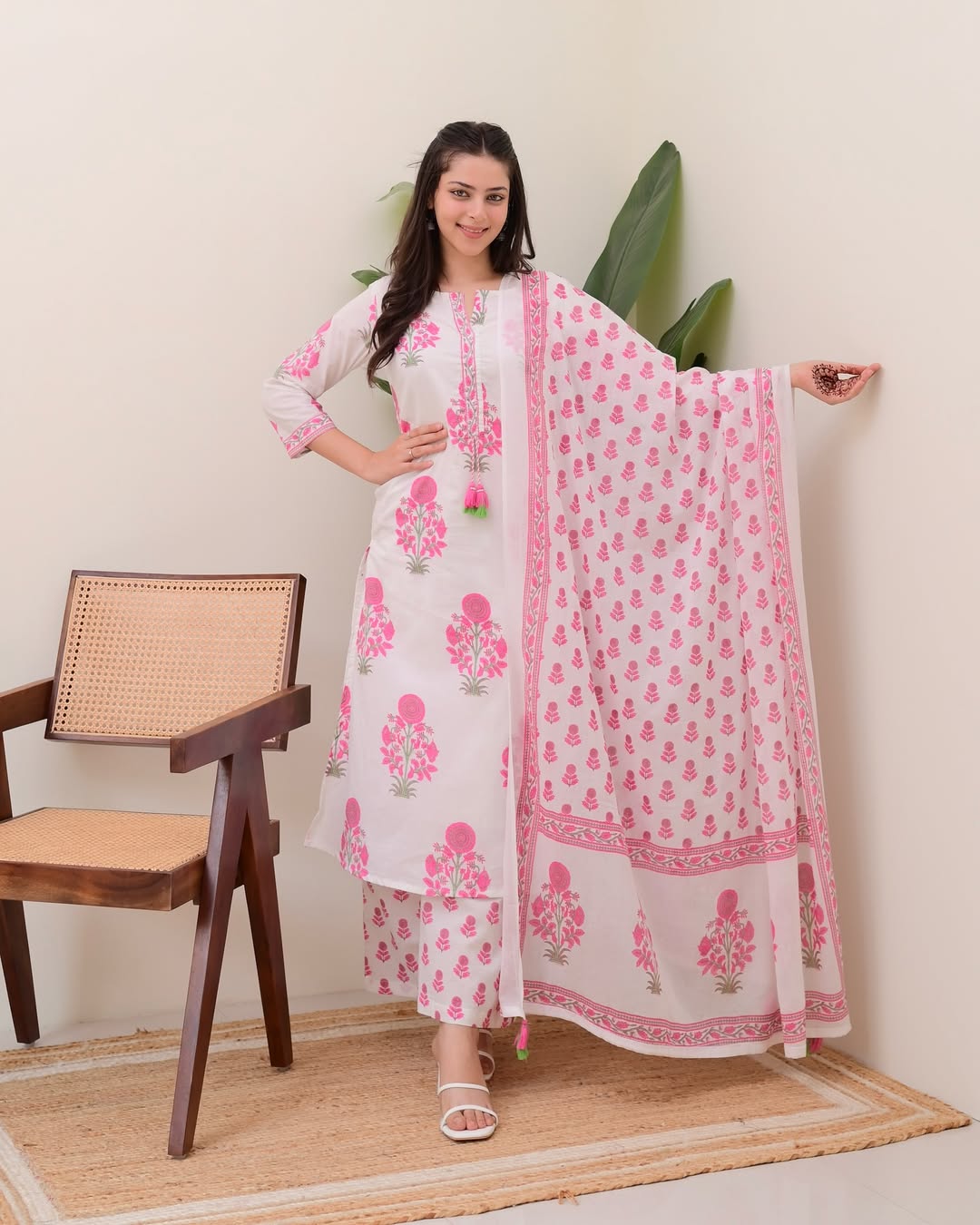 ROYAL WOMENS PREMIUM TOPS KURTIS 3 PIECE SETS