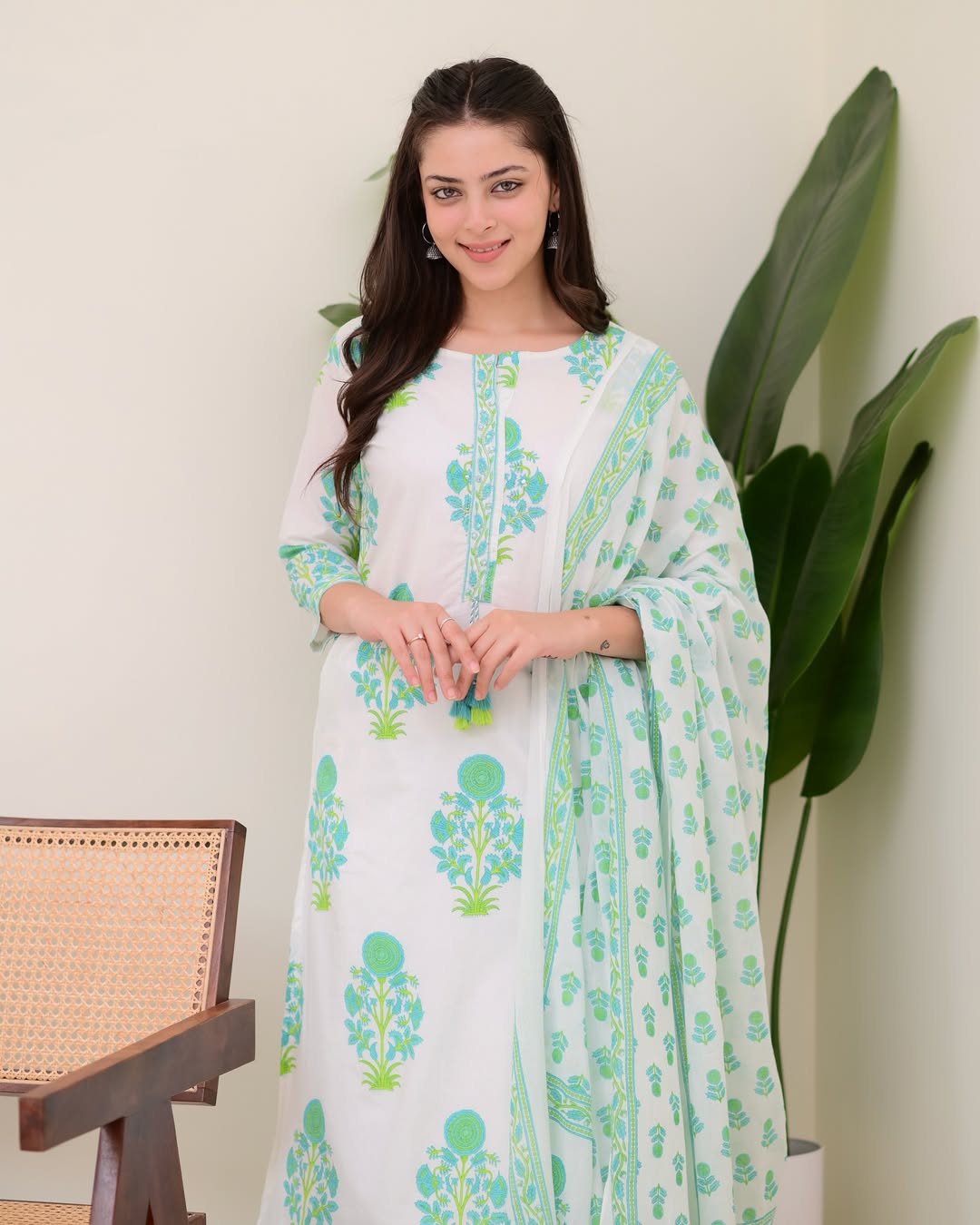 ROYAL WOMENS PREMIUM TOPS KURTIS 3 PIECE SETS