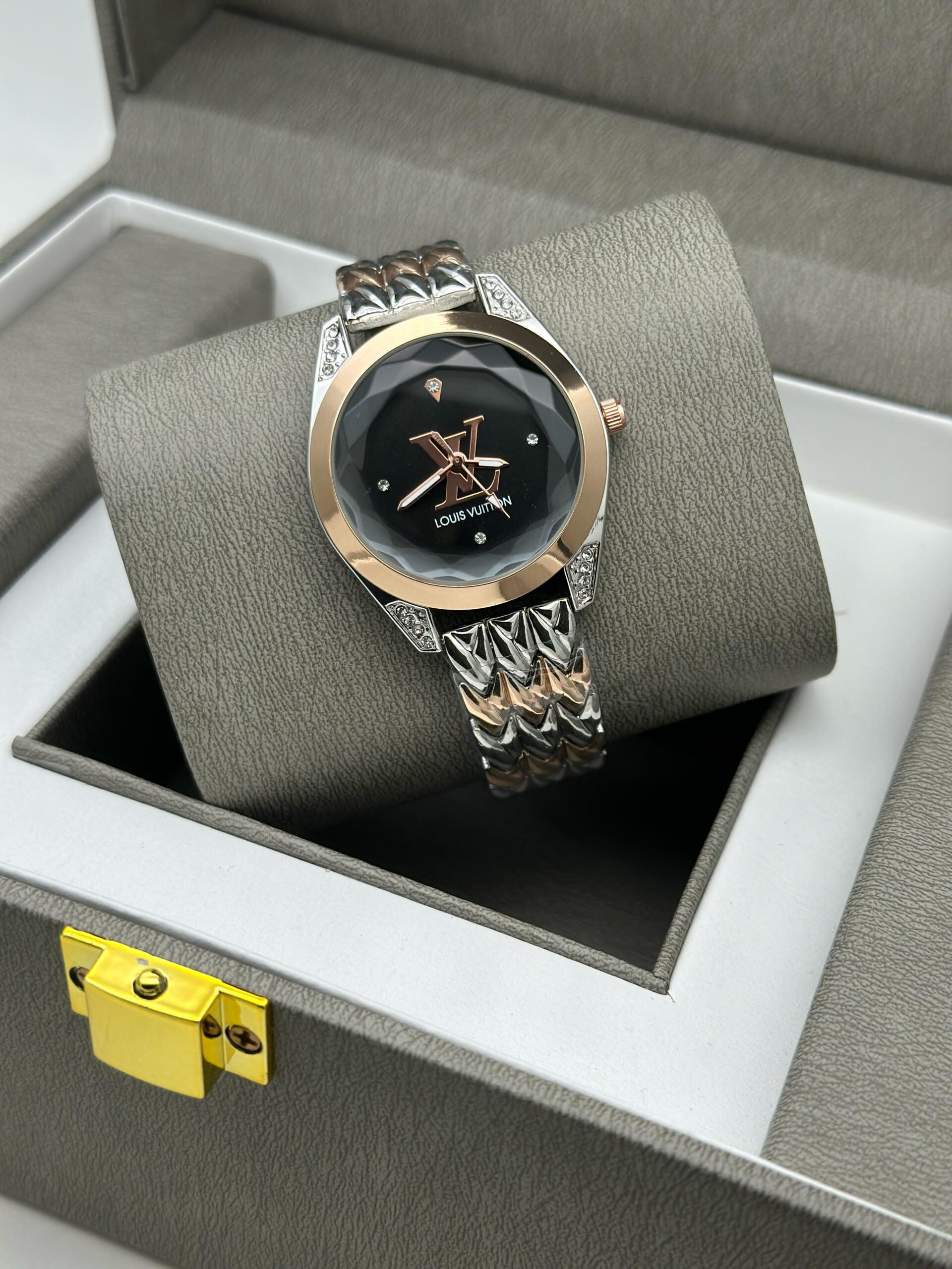 LOUIS VITTON WOMENS PREMIUM WATCHES