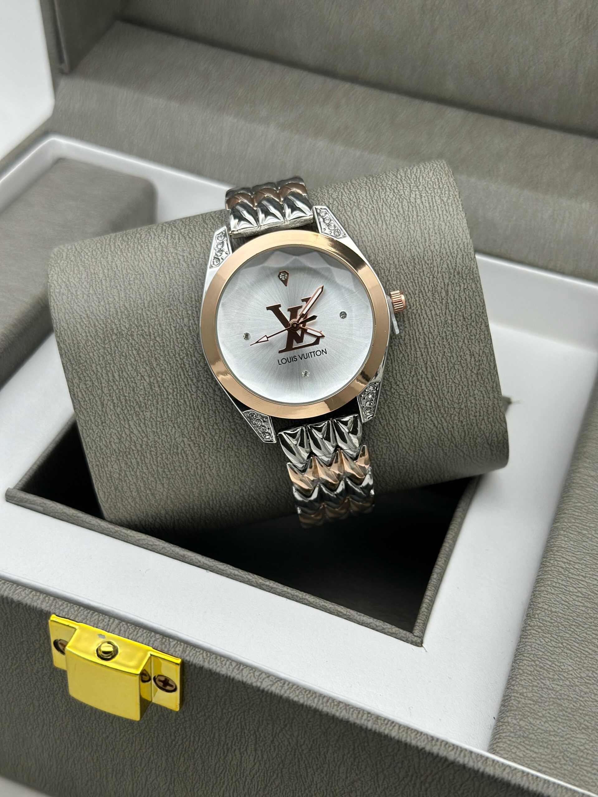 LOUIS VITTON WOMENS PREMIUM WATCHES