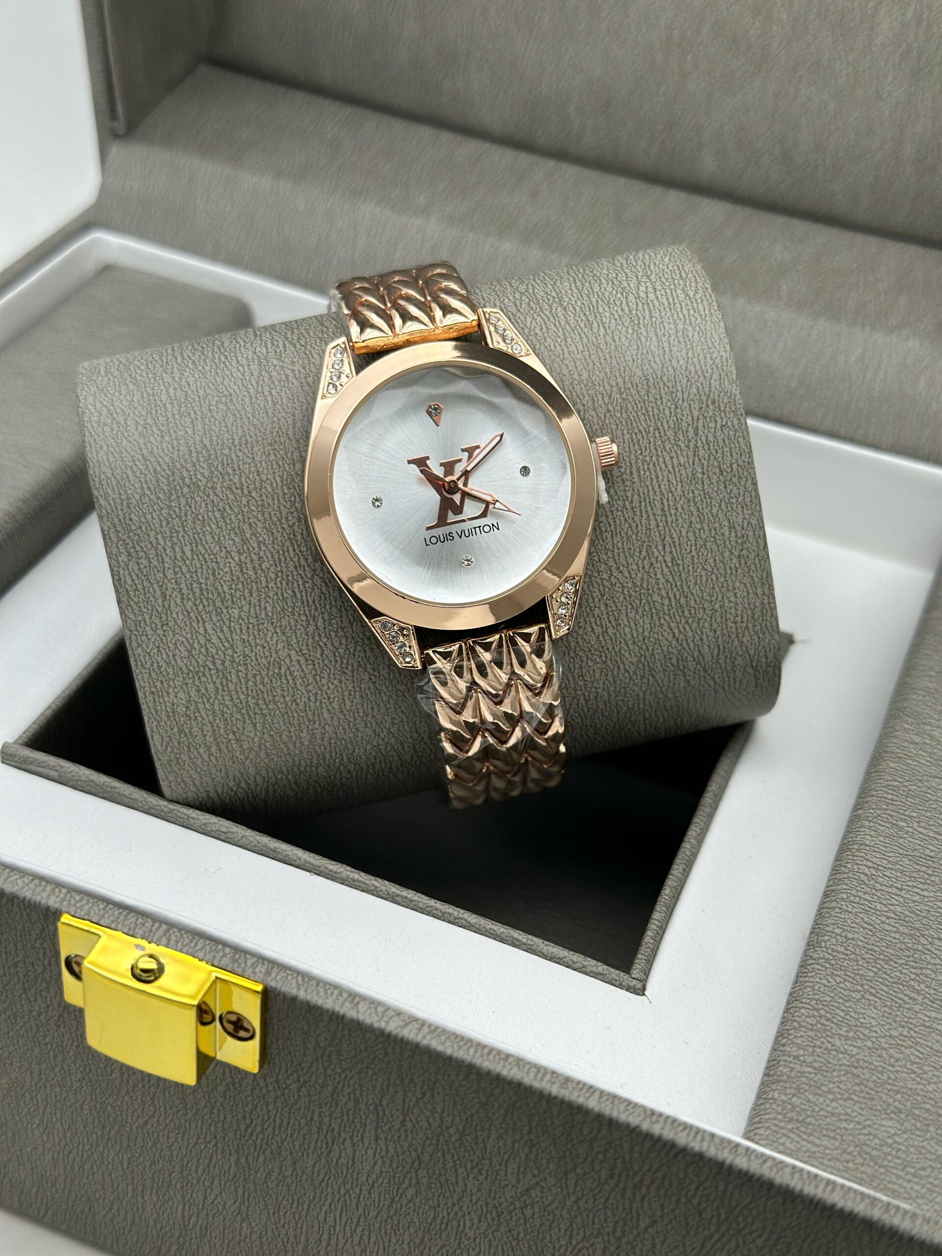 LOUIS VITTON WOMENS PREMIUM WATCHES