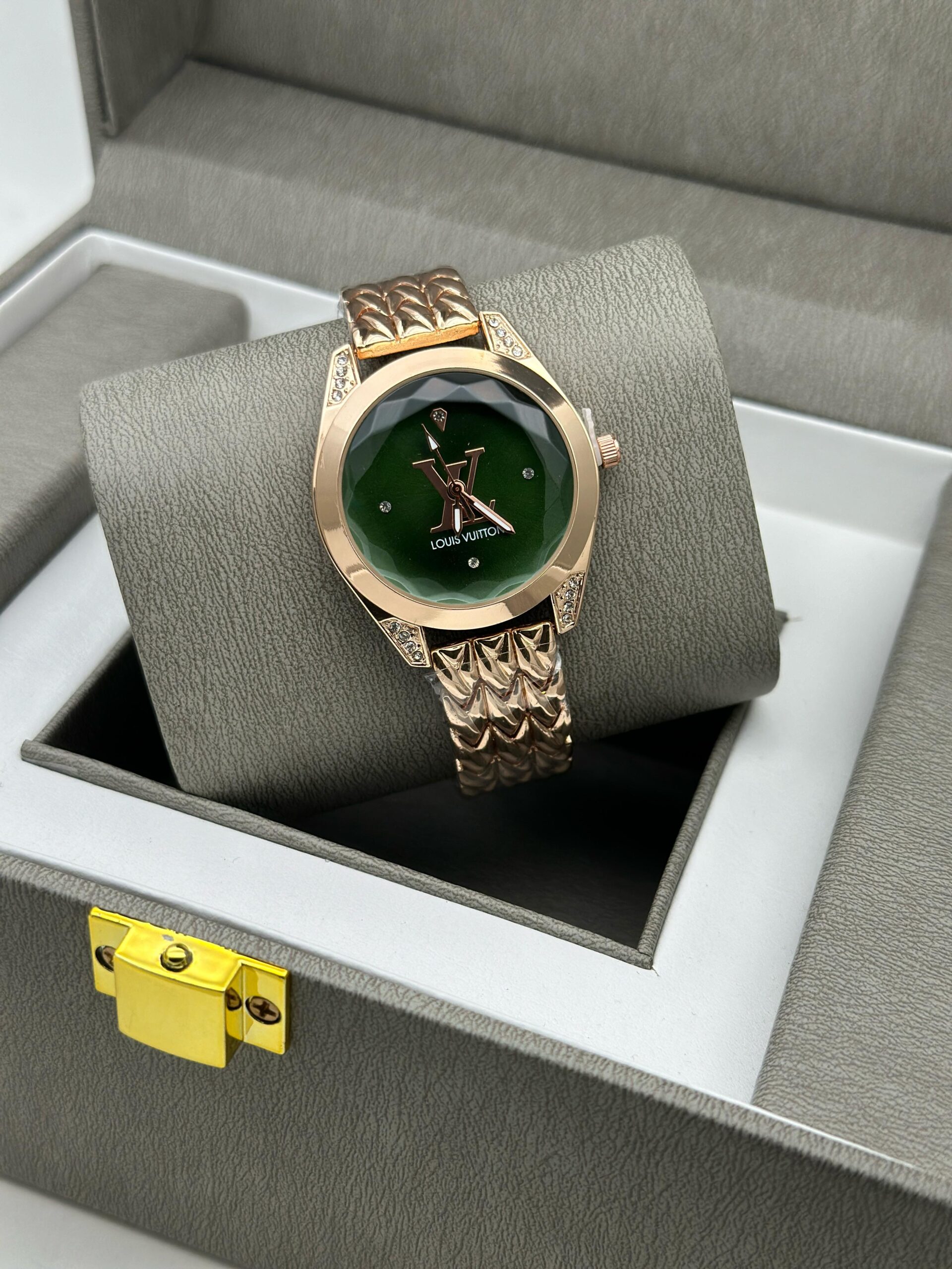 LOUIS VITTON WOMENS PREMIUM WATCHES