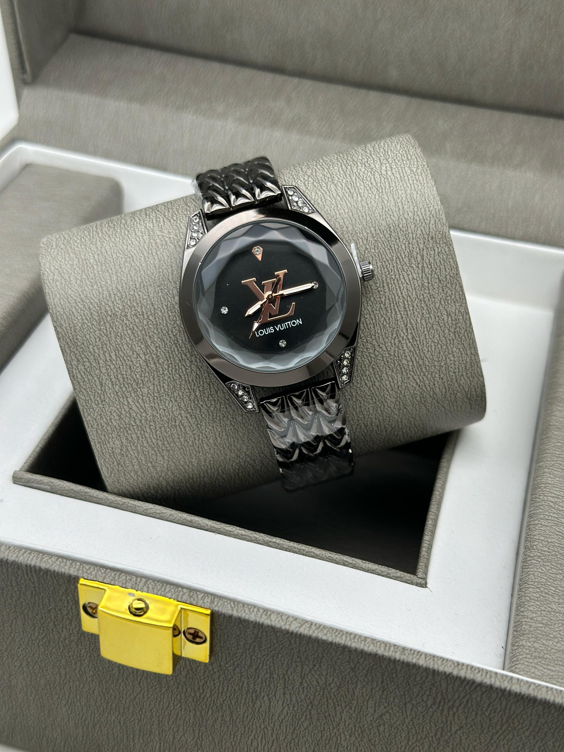 LOUIS VITTON WOMENS PREMIUM WATCHES