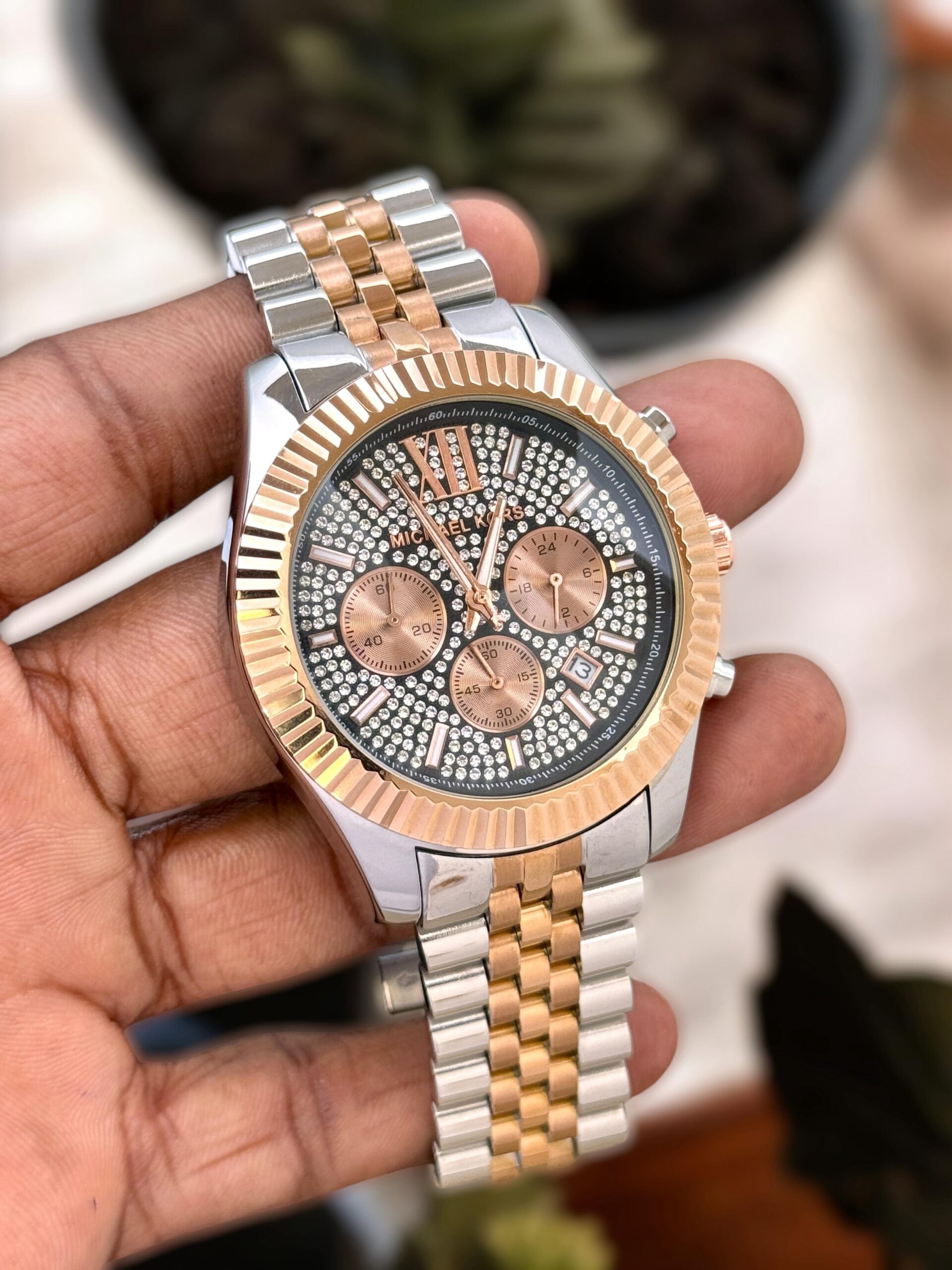 MICHEL KORS WOMENS AND MENS PREMIUM EDITION WATCHES COLOURFUL DESIGNER ALL TIME SUITED