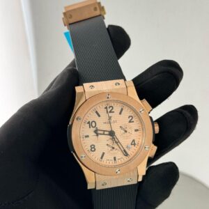 HUBLOT MENS STYLISH FORMAL AND DAILY WEAR WATCHES