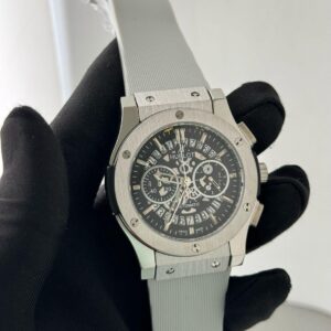 HUBLOT MENS STYLISH FORMAL AND DAILY WEAR WATCHES