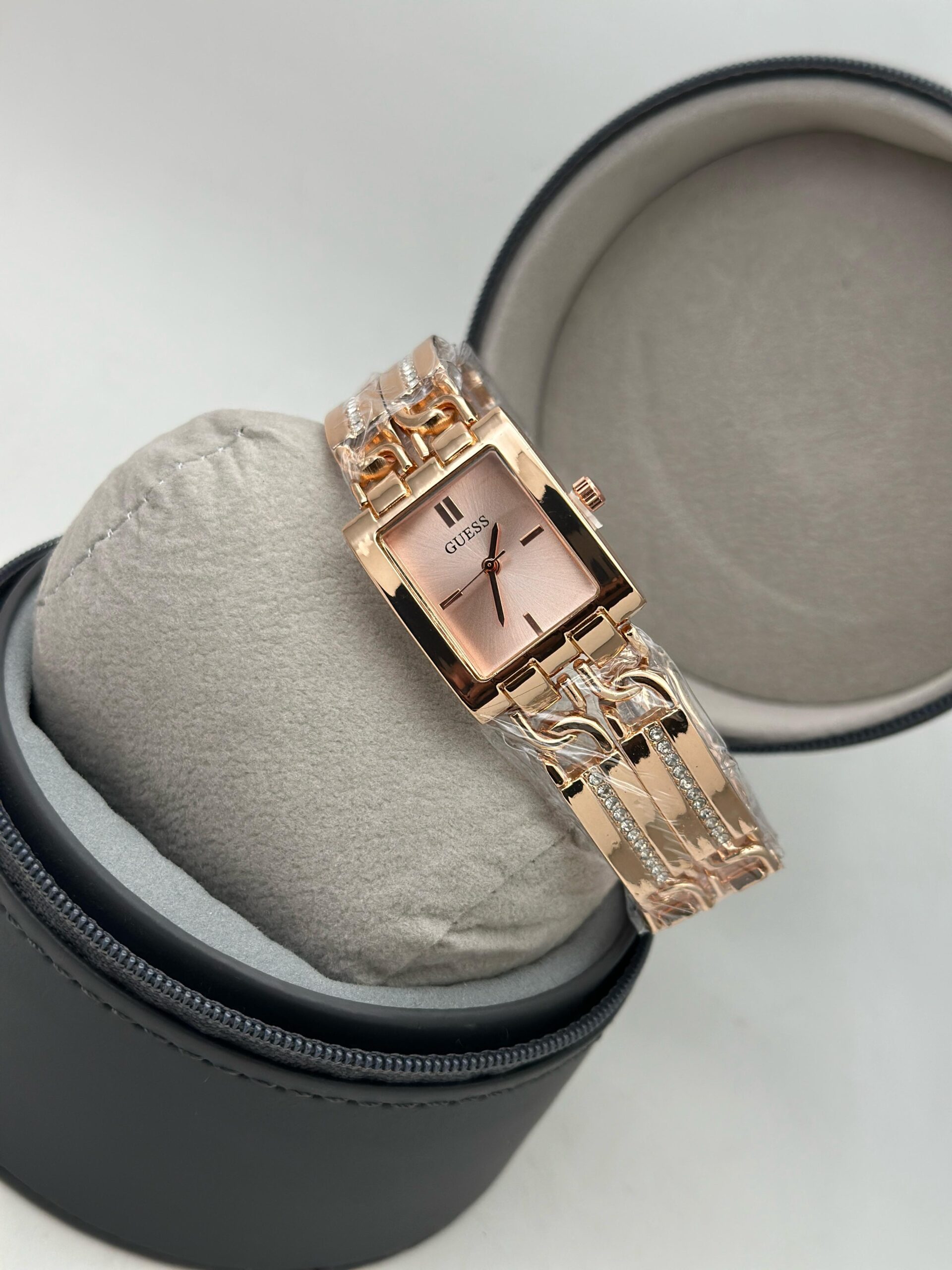 GUESS DOUBLE BINDED STAINLESS STEEL WATCHES FOR WOMENS