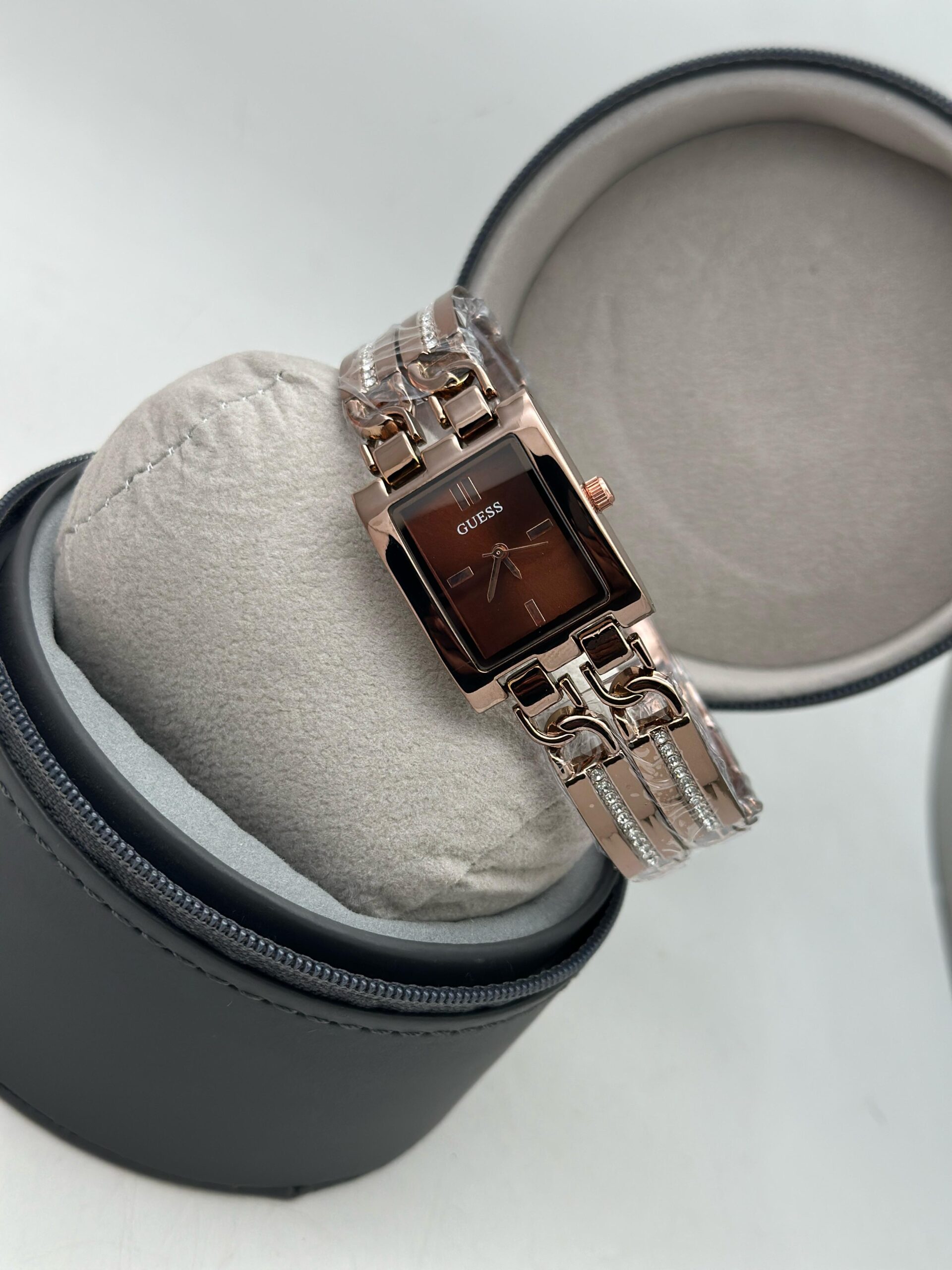 GUESS DOUBLE BINDED STAINLESS STEEL WATCHES FOR WOMENS