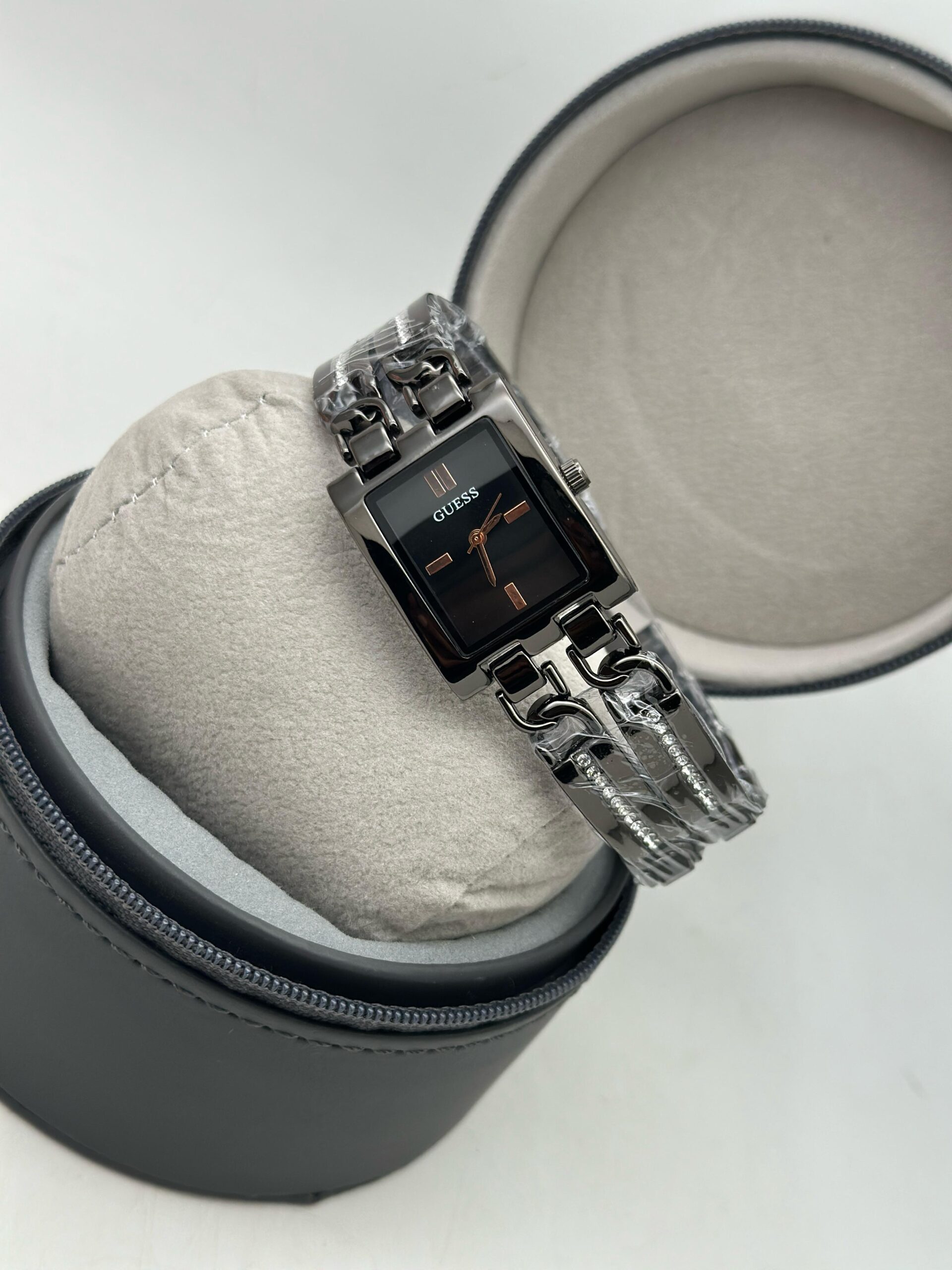 GUESS DOUBLE BINDED STAINLESS STEEL WATCHES FOR WOMENS