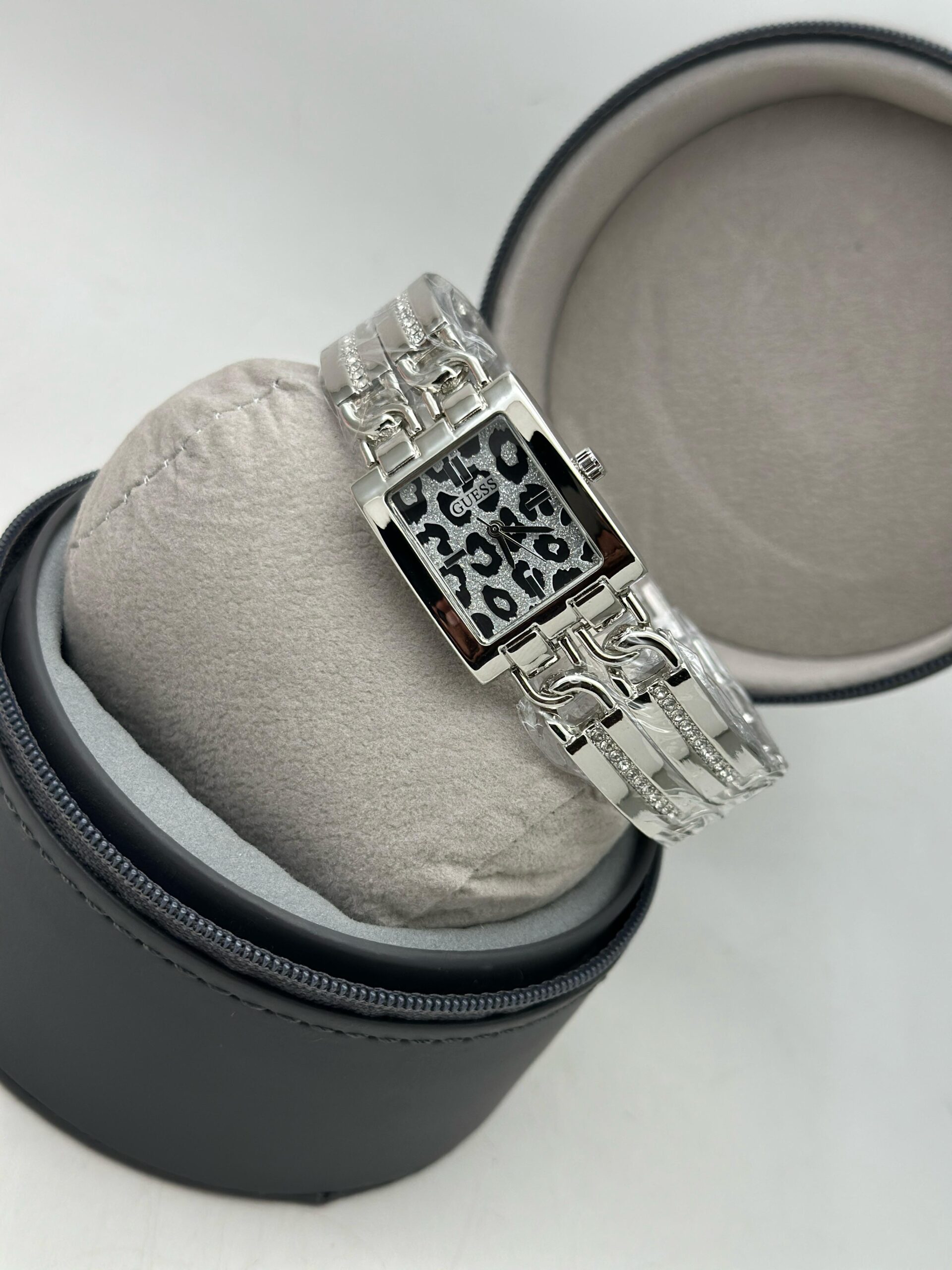 GUESS DOUBLE BINDED STAINLESS STEEL WATCHES FOR WOMENS