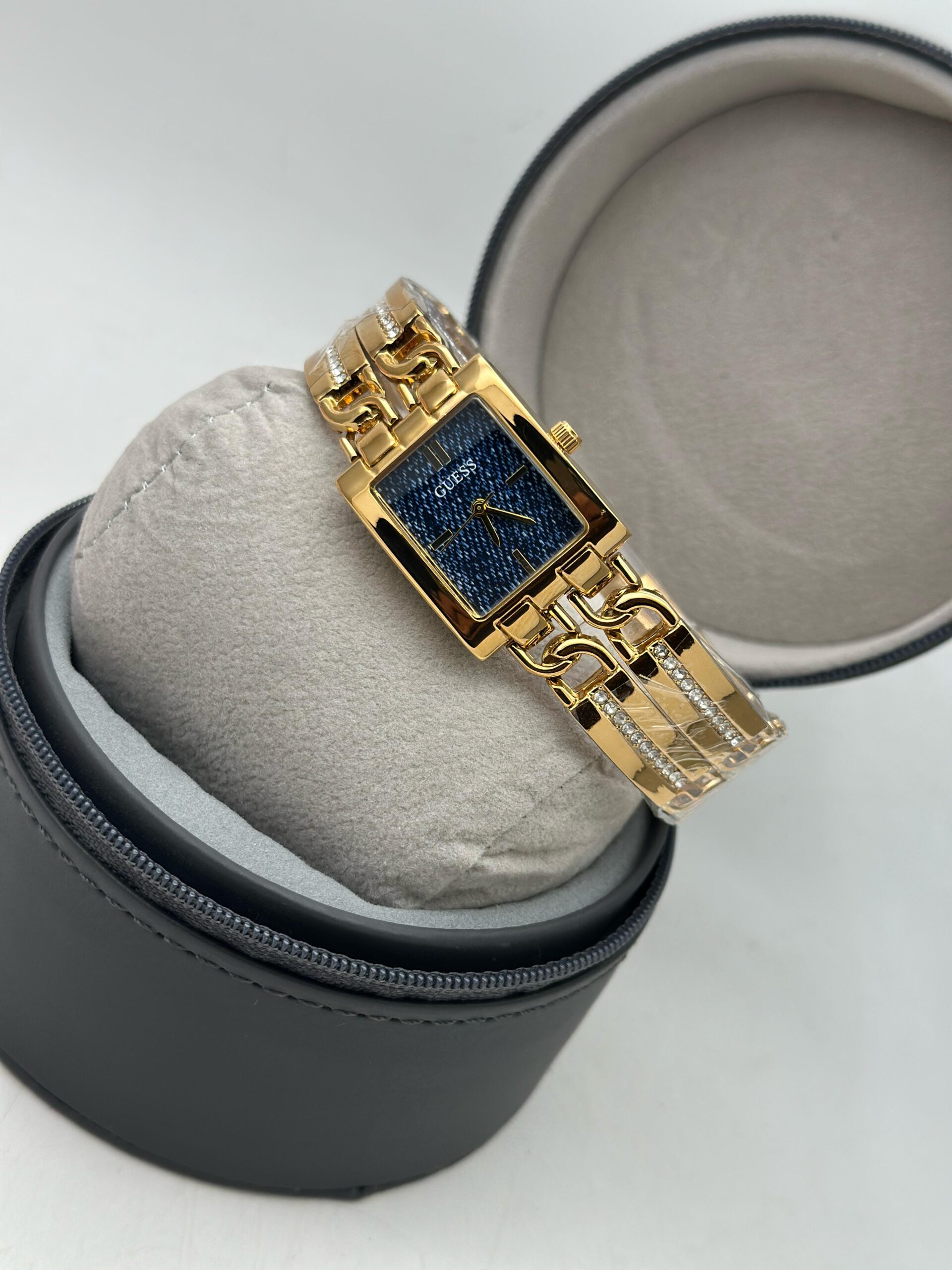 GUESS DOUBLE BINDED STAINLESS STEEL WATCHES FOR WOMENS